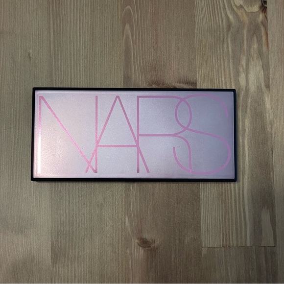 NARS Danger Control Eyeshadow Palette - Picture 6 of 9